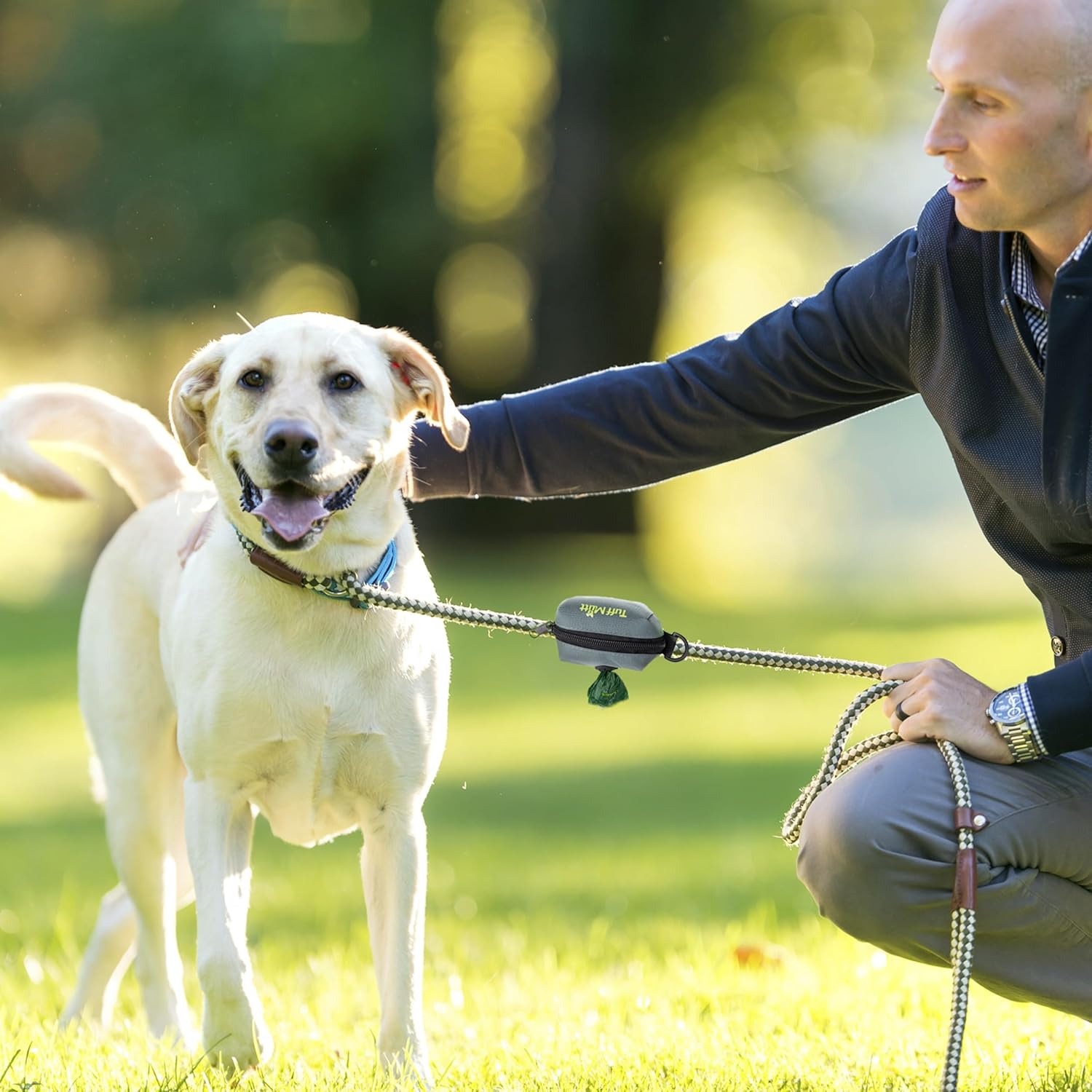 Dog Poop Bag Holder – Durable Leash Attachment with Zipper & Starter Bags